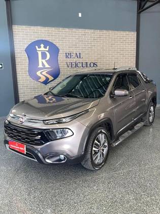 FIAT TORO 2.0 16V TURBO DIESEL VOLCANO 4WD AT9 FIAT TORO 2.0 16V TURBO DIESEL VOLCANO 4WD AT9